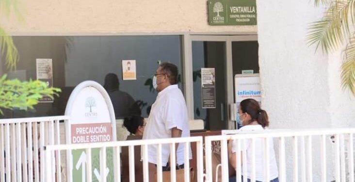 Discriminan a burócratas