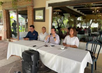 Amenazan a comerciantes