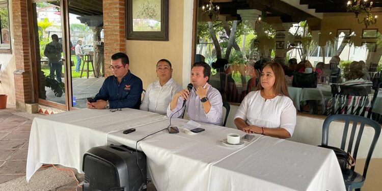 Amenazan a comerciantes