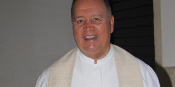 Llama iglesia a seguir cuidados