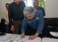 Firman convenio de colaboración solidaria