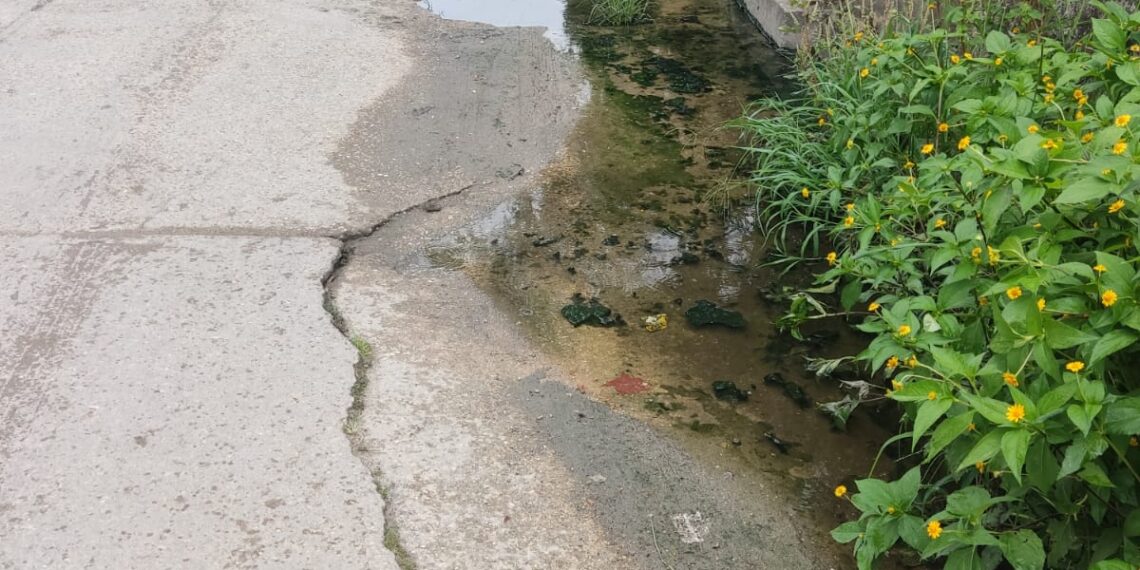 Hundimientos y aguas negras