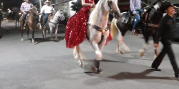 Niegan permiso para festejar a quinceañera