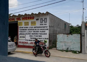 Acosador armado