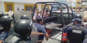 Merino: Enseña a AMLO, Política del Garrote