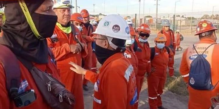 Paran labores en la refinería