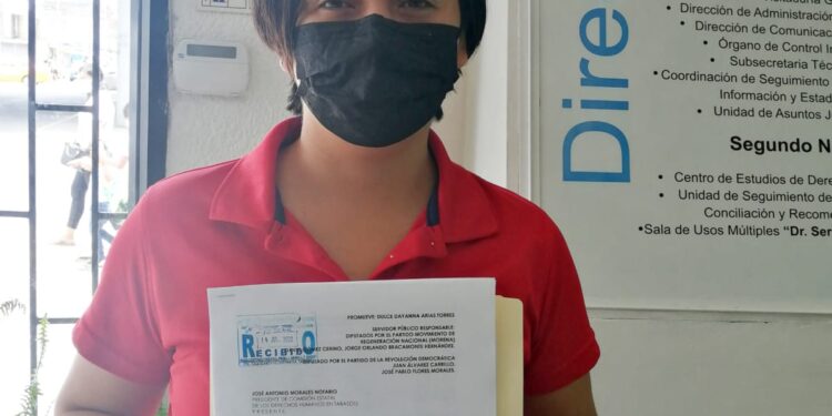 Denuncian activistas LGBT a legisladores