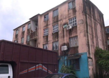 Abandonan departamentos