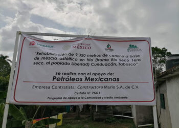 Pemex abandonó obras carreteras