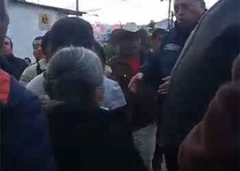 Insulta alcalde a colonos