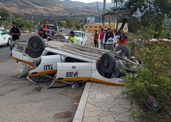 Colisiona con una camioneta Jeep