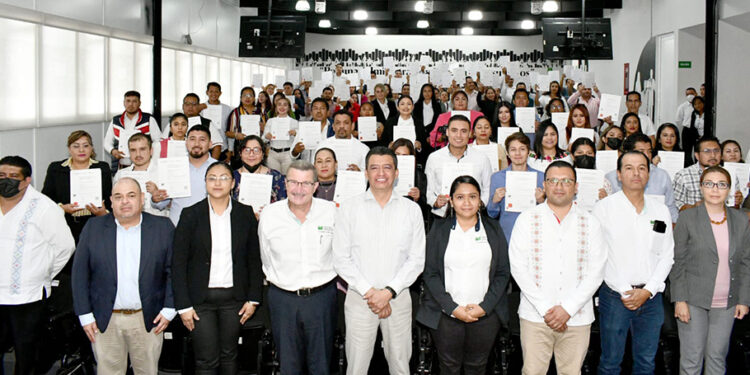 Celebra profesionalización de servidores públicos municipales