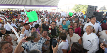 Llama a cerrar filas con Rutilio Escandón