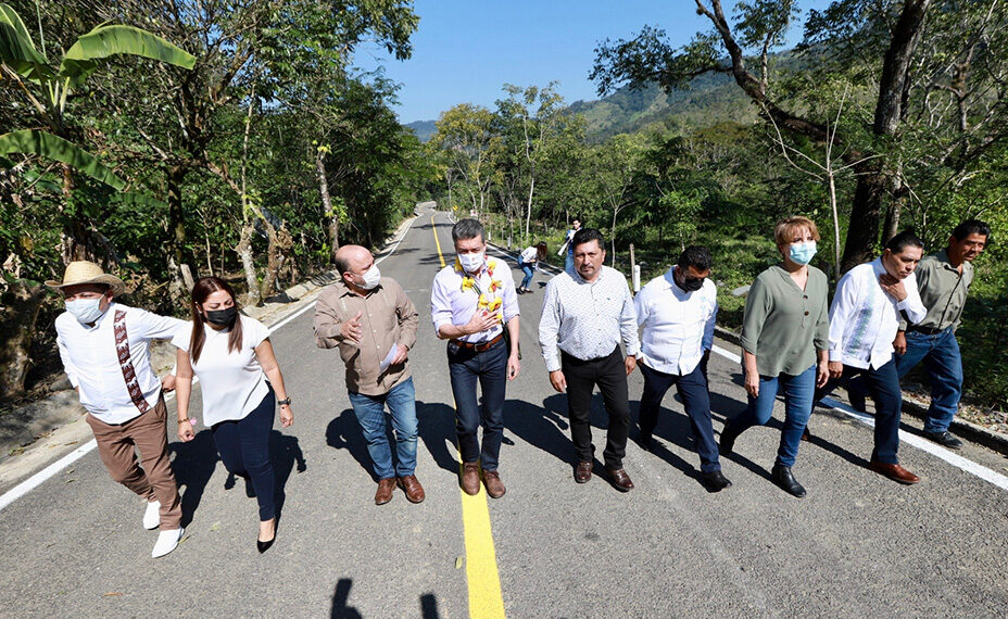 Entregó camino Tecpatán- Raudales Malpaso