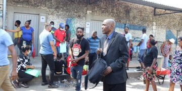 Realiza gira por la frontera sur