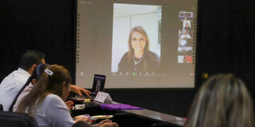 Fortalecen relaciones comerciales y turísticas