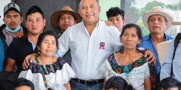 Brinda atención a sus gobernados