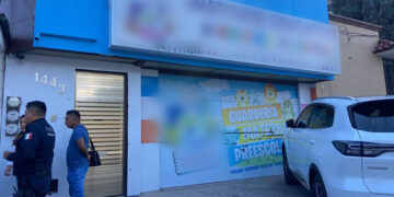 Muere pequeño al ser ingresado a una clínica