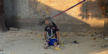 Escapó por la puerta falsa