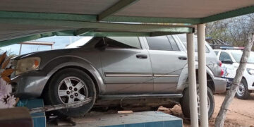 Se metió al panteón