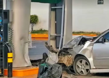 Derribó una bomba de gasolina