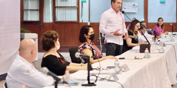 Unidos se transforma a Chiapas: Rutilio Escandón