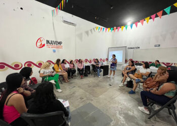 Imparten talleres