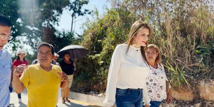 Pavimentación en la “Luis Donaldo Colosio” beneficia a 5 mil personas