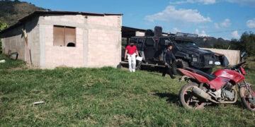 Localizan cuerpos en un rancho