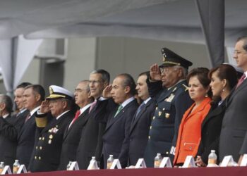 Sedena tiene a disposición 135 mil mdp para equipo en un fideicomiso