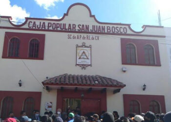 ACÁ ENTRE NOS