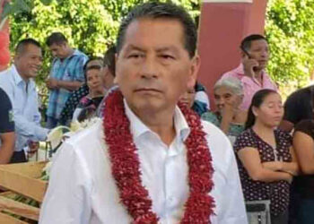 ACÁ ENTRE NOS