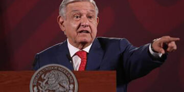 Llama a gobernadores a ser prudentes rumbo a elección presidencial