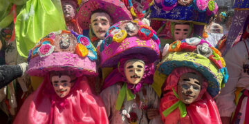 Asiste Mariano a expo-Agrícola en Villa Corzo