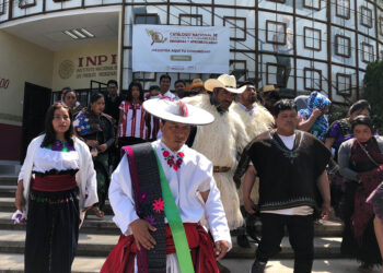 Nada que celebrar: indígenas protestan en el INPI