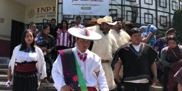 Nada que celebrar: indígenas protestan en el INPI