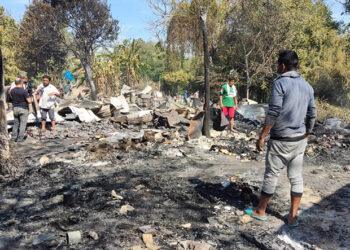 Autoridades brindan apoyo a afectados por incendio