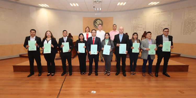 Entregan nuevos nombramientos