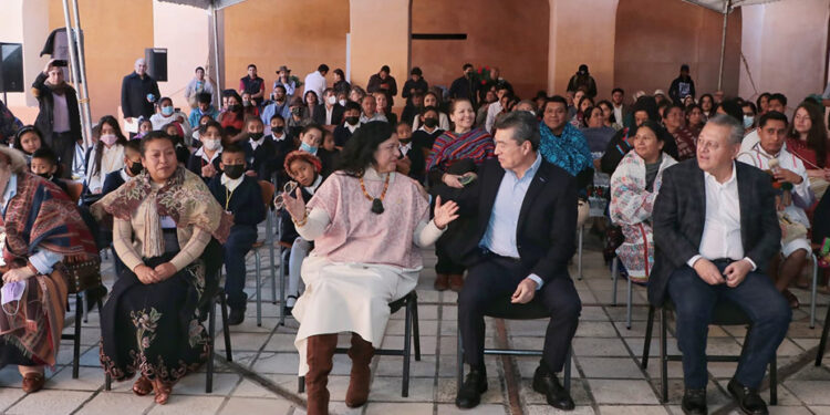 Rutilio Escandón y Alejandra Frausto encabezan encuentro