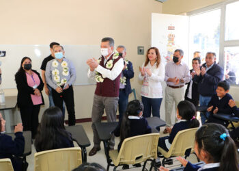 Inauguró espacios en la primaria “José de Allende y Unzaga”
