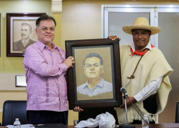 Recibe a integrantes del ayuntamiento de Chanal