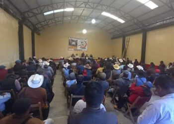 Exigen castigo a paramilitares