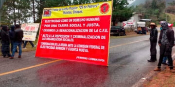 Bloqueo carretero en Huixtán