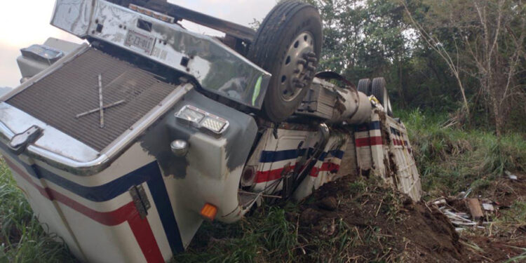 Se enterró en la cuneta