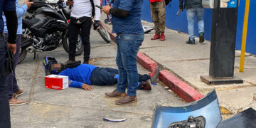 Voló con todo y su Yamaha