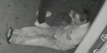 Salvajemente golpeado