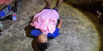 Escapó por la puerta falsa