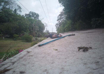 Murió electrocutado