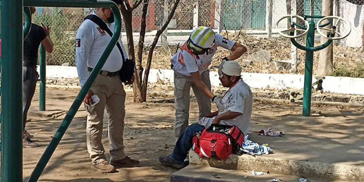 Disputaban una botella