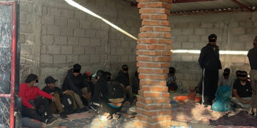 Rescatan a 29 ilegales